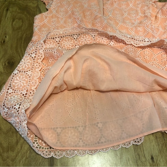 NWT $158 USD Lilly Pulitzer Keila Eyelet Top Peach Hyacinth Size 8 Floral Eyelet - Picture 6 of 10